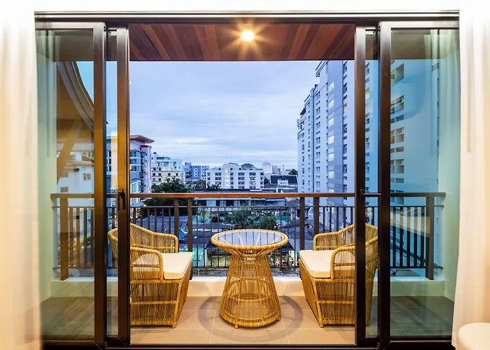 Hotel The Grand Sala Thai 4*