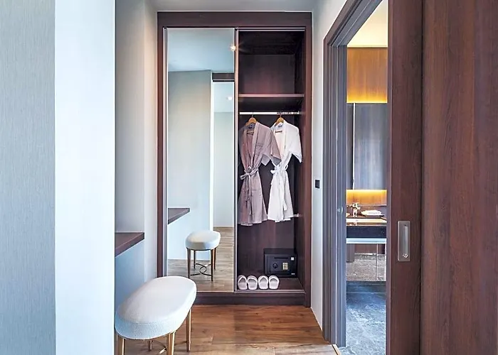 The Grand Sala Thai 4* Bangkok