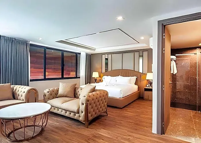 The Grand Sala Thai Hotel